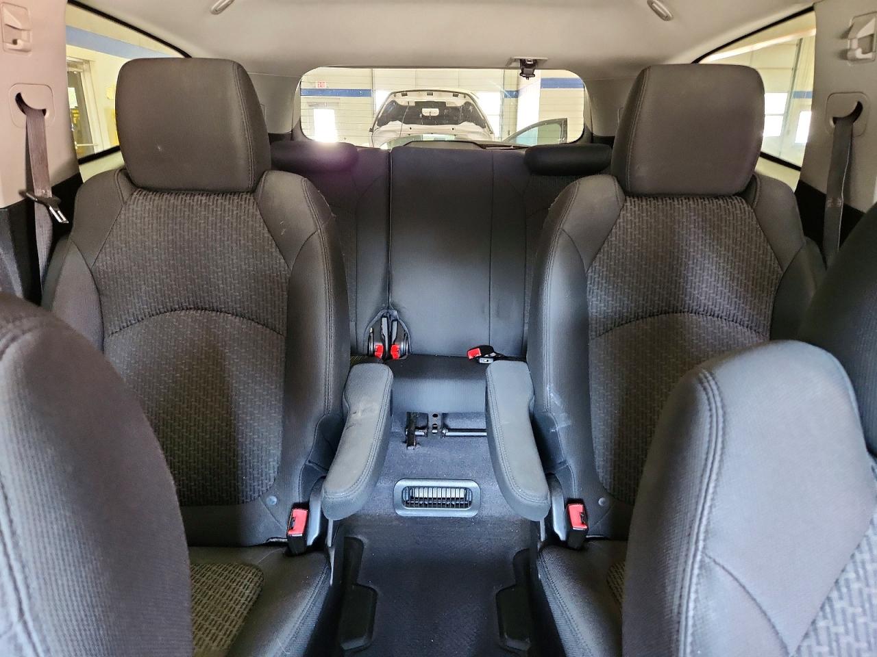 2012 Chevrolet Traverse VIN 1GNKVGED0CJ124824 photo 10