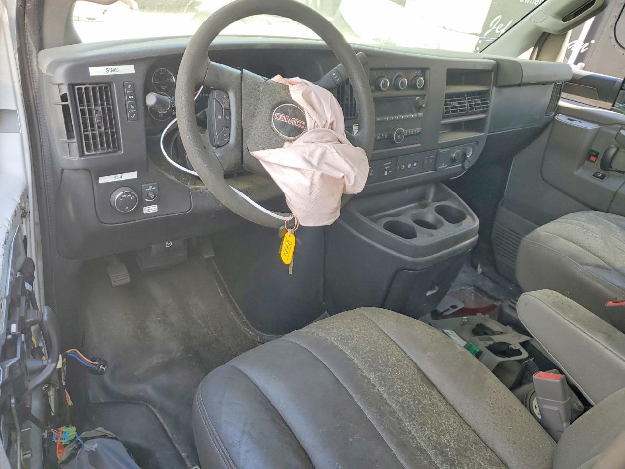 2021 GMC Savana VIN 7GZ37TC7XMN011313 photo 8