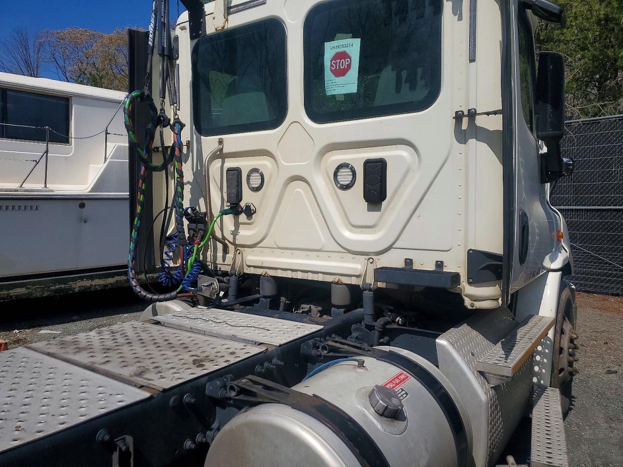 2017 FREIGHTLINER All other VIN 3AKBGADV7HSJH0164 photo 6