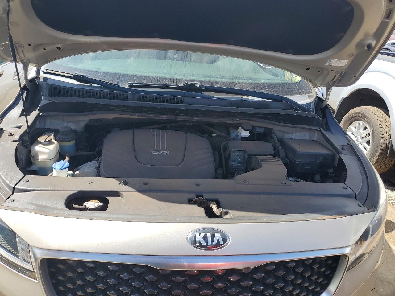 2016 KIA All models VIN KNDMB5C16G6121538 photo 12