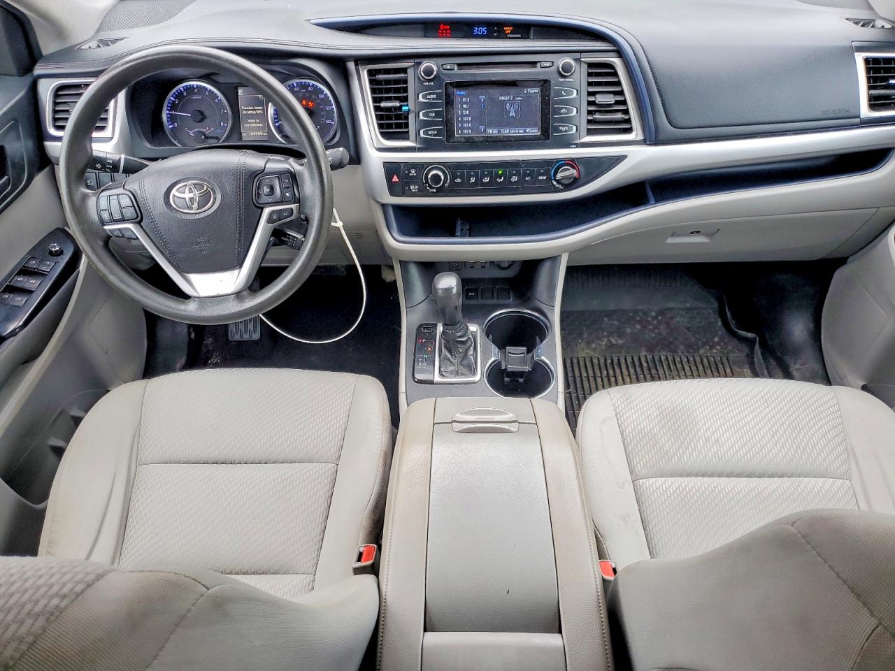 2019 Toyota Highlander VIN 5TDZARFH8KS049470 photo 8