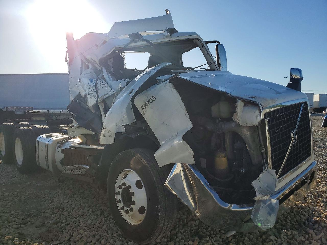 2016 Volvo Vnm VIN 4V4MC9EG9GN959160 photo 9
