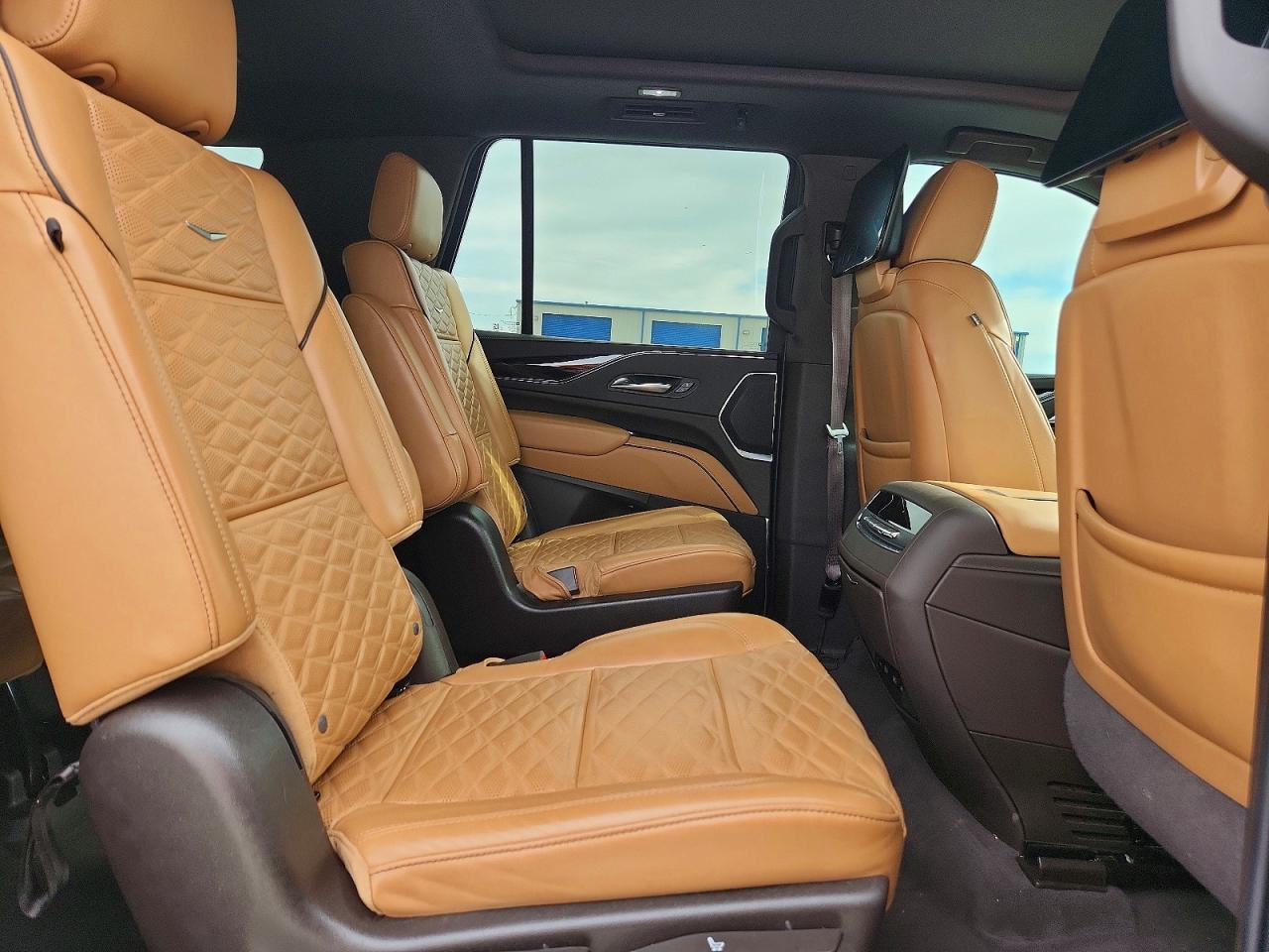 2024 Cadillac Escalade VIN 1GYS4BKL8RR372155 photo 11