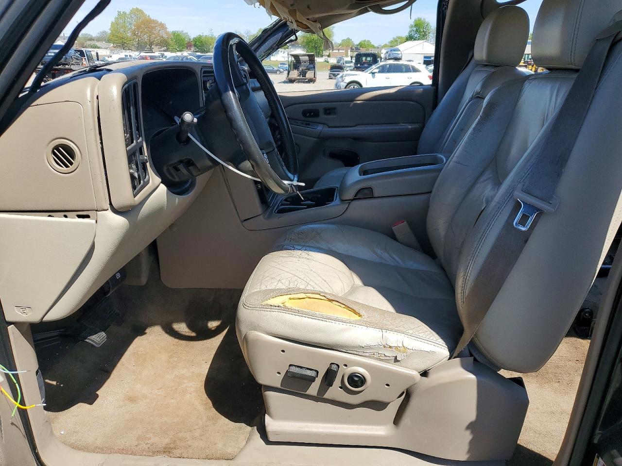 2004 GMC Yukon VIN 3GKFK16T04G185863 photo 7