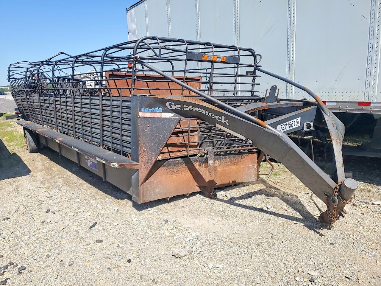 2005 GOOSENECK Trailer VIN 16GS6323X5B079863 photo 1
