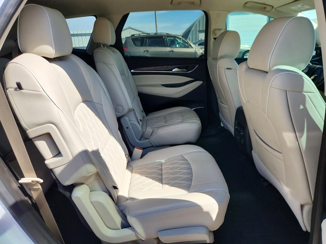 2023 Buick Enclave VIN 5GAEVCKW3PJ183037 photo 11