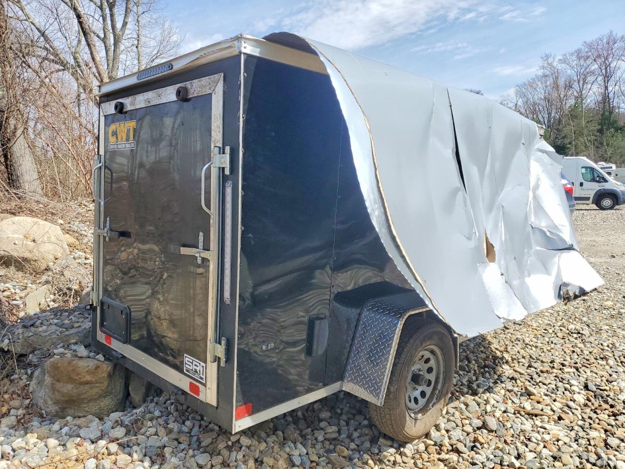 2025 COVERED Utility VIN 53FBE1010SF105646 photo 4
