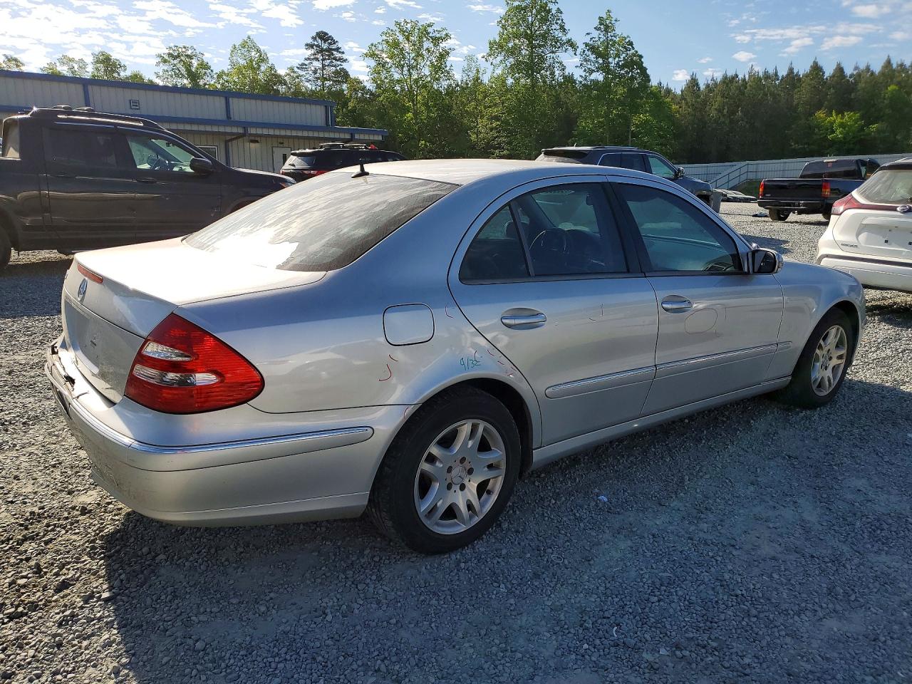 2005 Mercedes-Benz E-class VIN WDBUF65J05A697254 photo 3