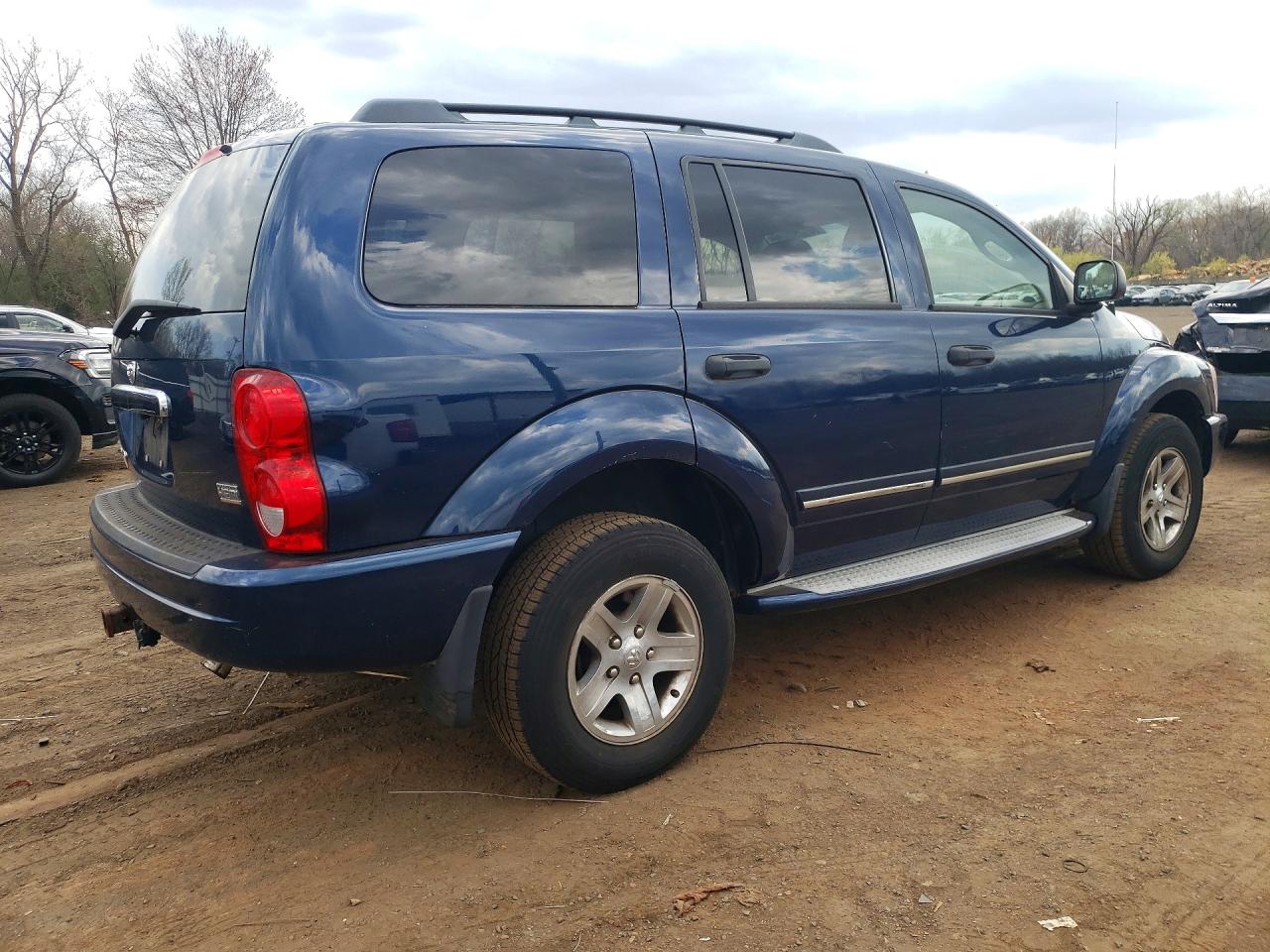 2005 Dodge Durango VIN 1D4HB58D25F584118 photo 3