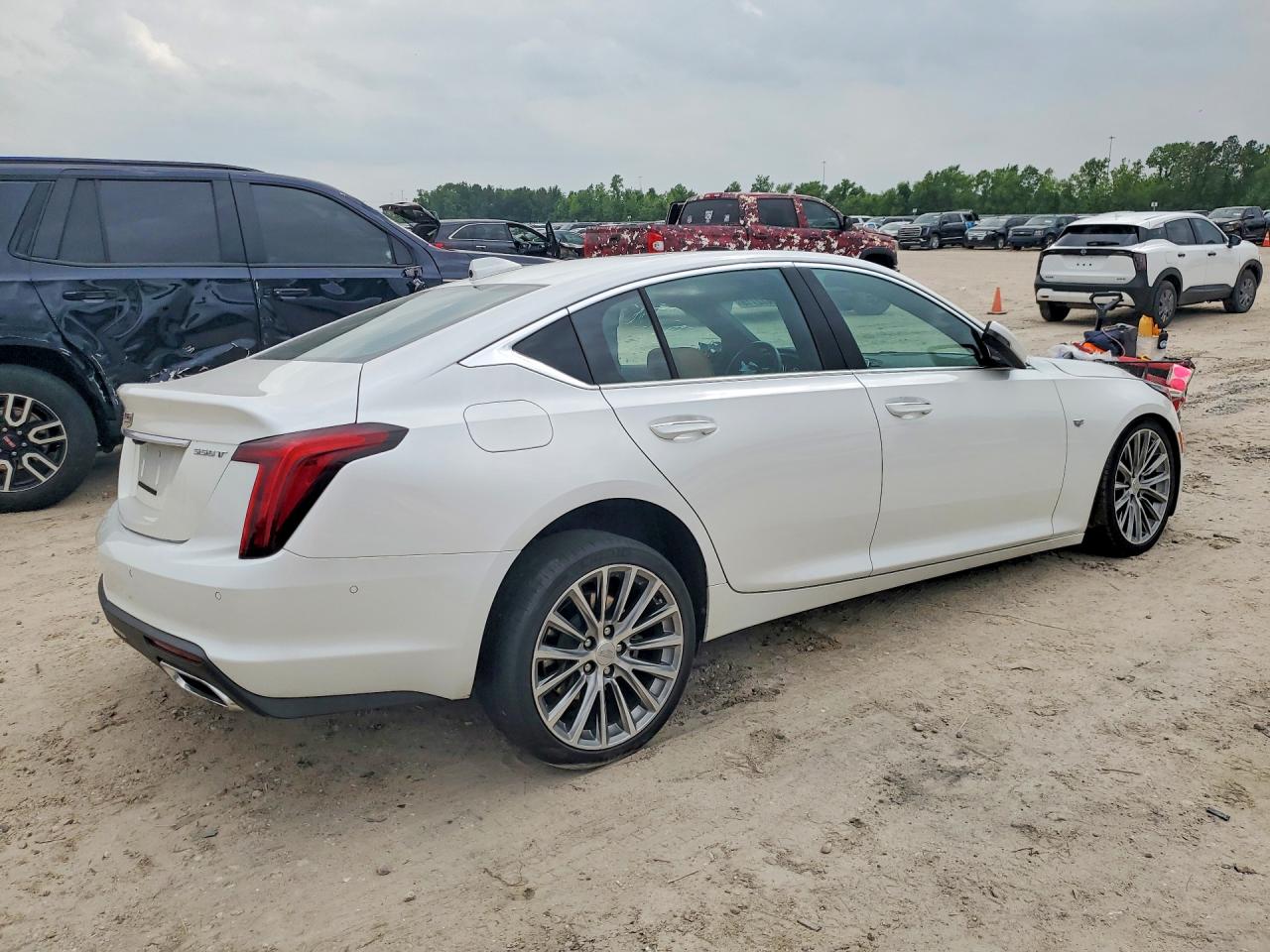 2024 Cadillac Ct5 VIN 1G6DN5RW1R0107422 photo 3