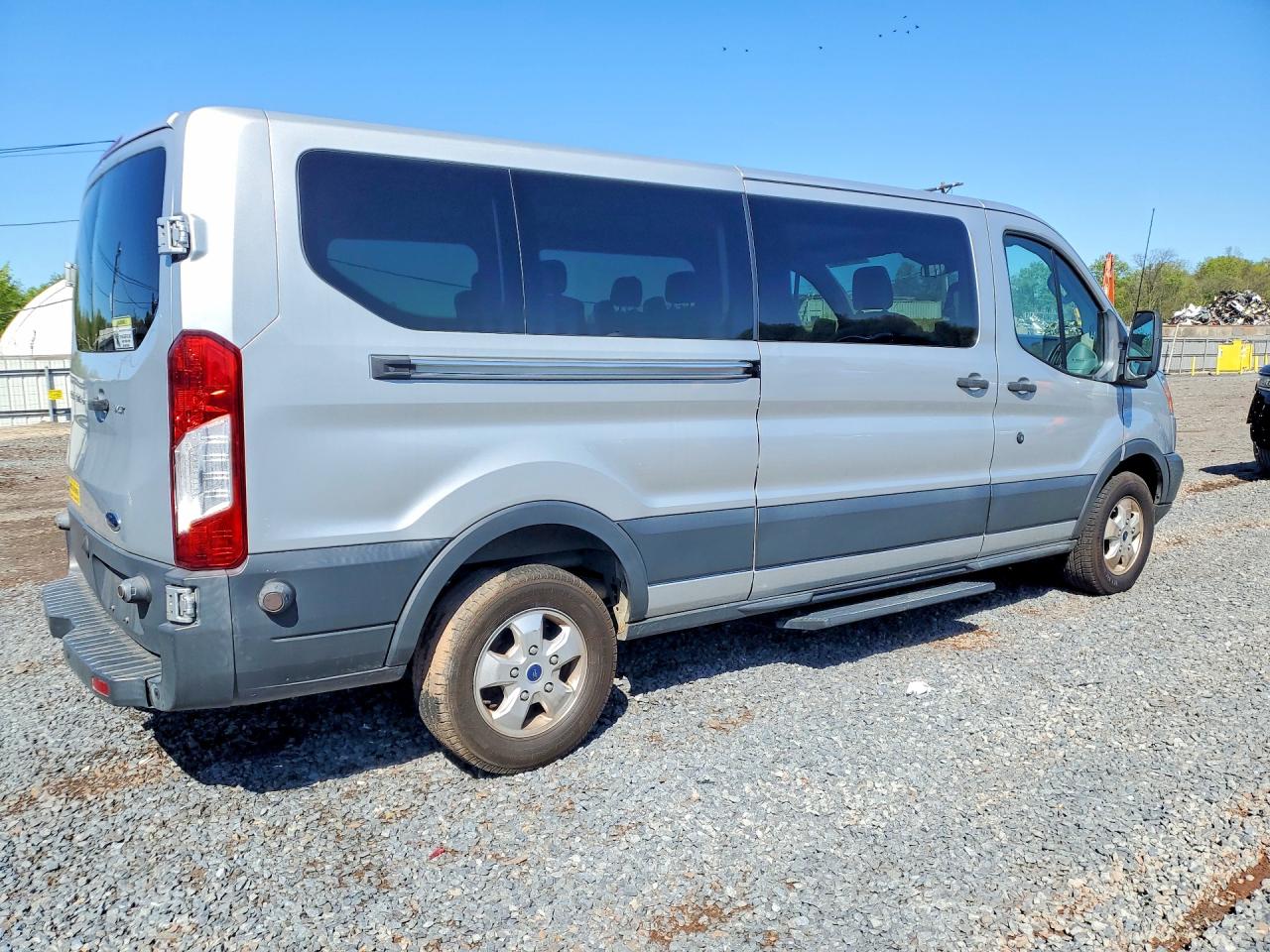 2018 Ford Transit VIN 1FBZX2YG1JKA47788 photo 3