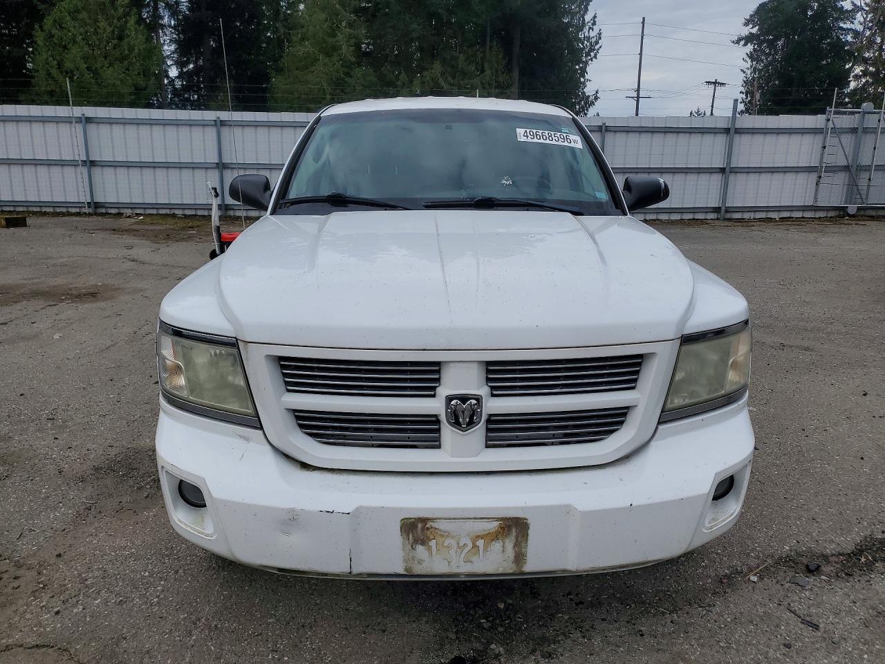 2008 Dodge Dakota VIN 1D7HW38N48S535051 photo 5