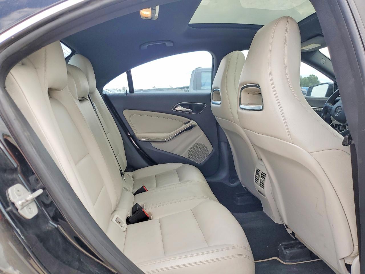2014 Mercedes-Benz Cla-class VIN WDDSJ4EB4EN043697 photo 10