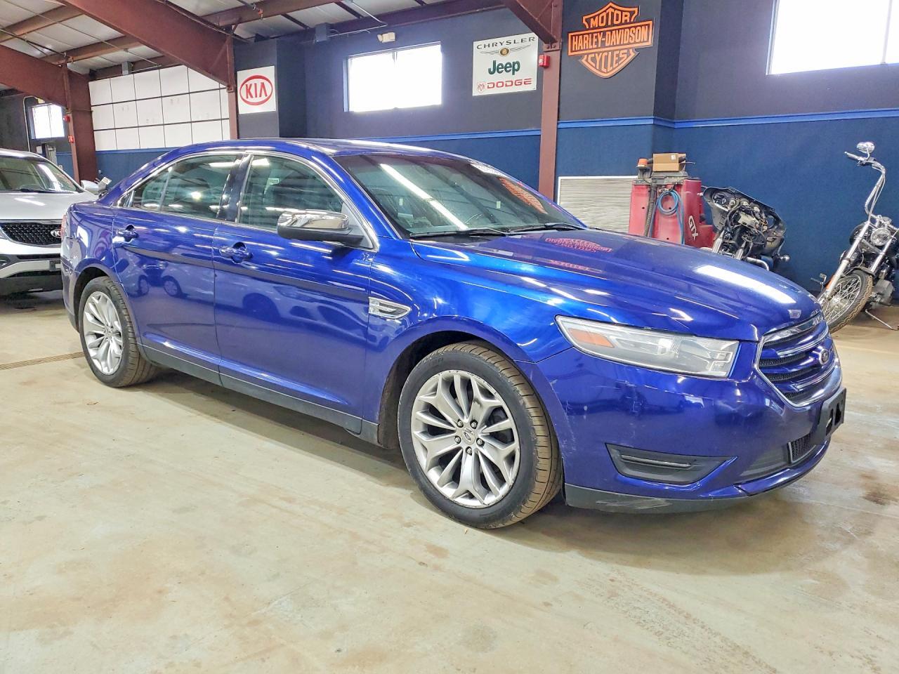 2013 Ford Taurus VIN 1FAHP2F89DG202684 photo 4