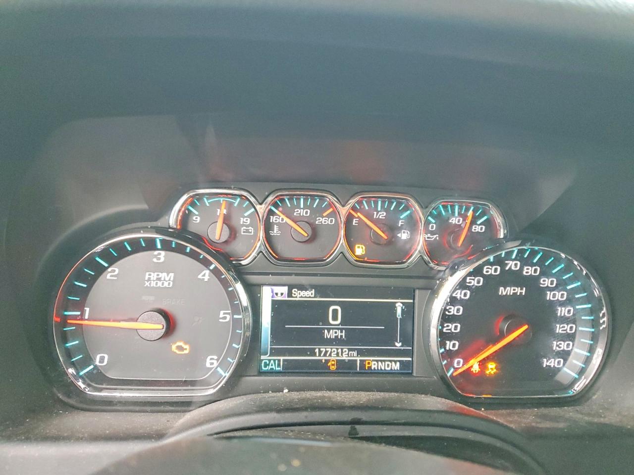 2015 Chevrolet Suburban VIN 1GNSKJKC8FR556990 photo 9