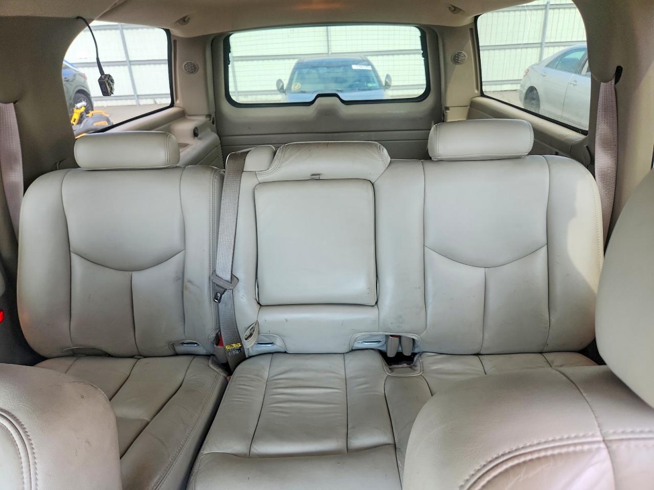 2003 GMC Yukon VIN 1GKGK26U83R302820 photo 10
