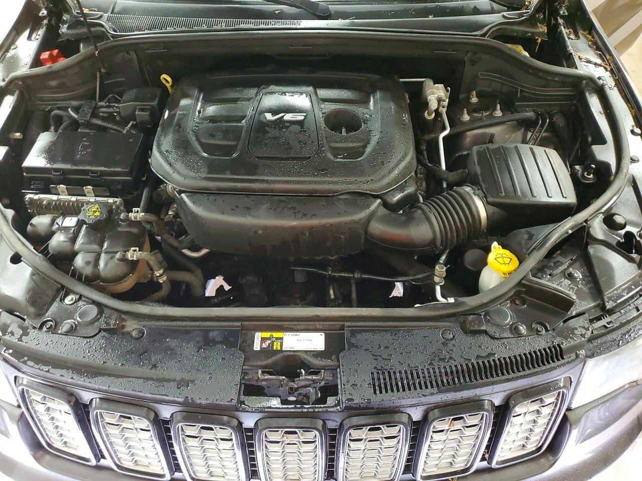 2018 Cherokee VIN 1C4RJFAG4JC155279 photo 12