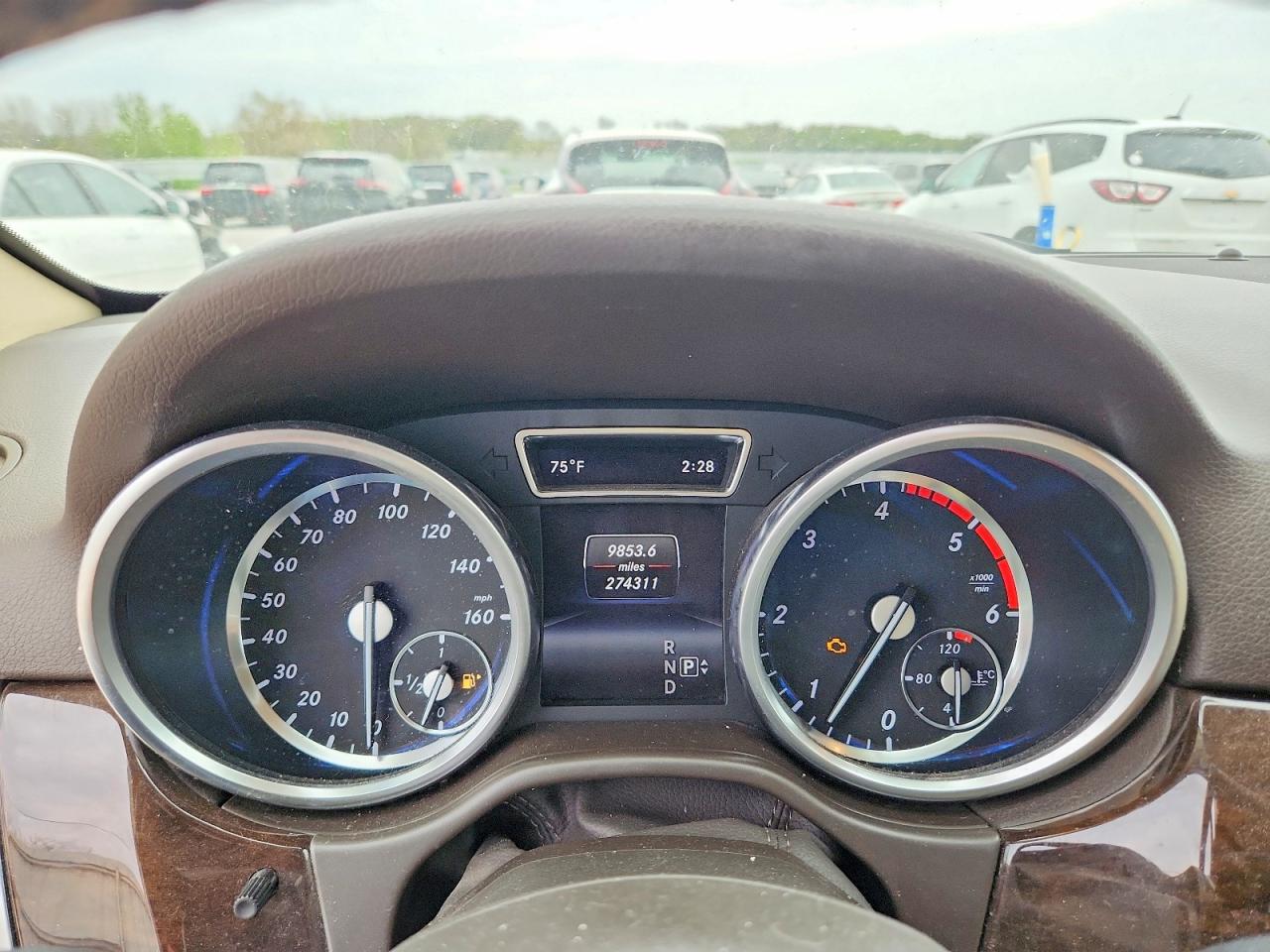 2015 Mercedes-Benz M-class VIN 4JGDA0EB8FA515450 photo 9