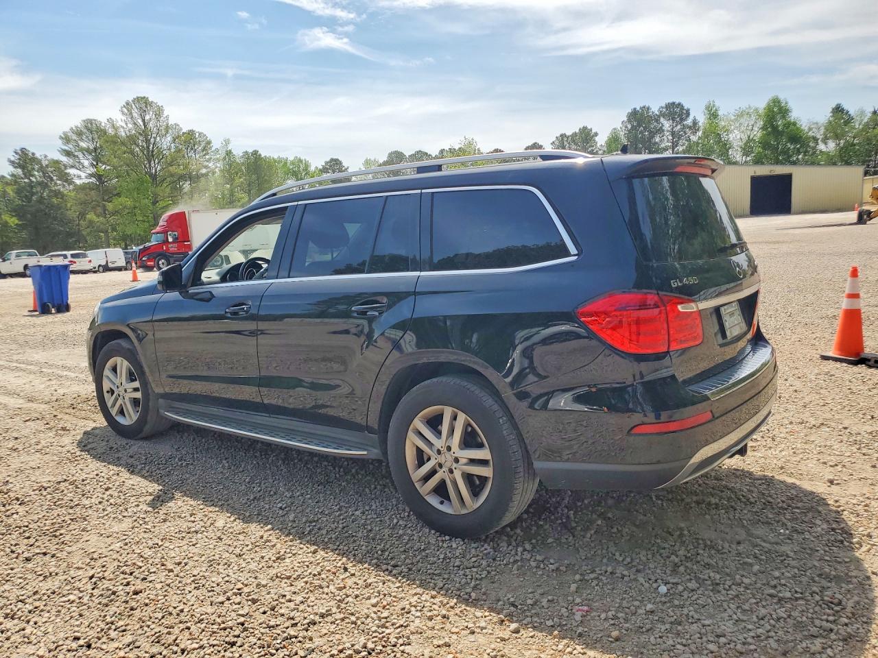 2014 Mercedes-Benz Gl-class VIN 4JGDF7CE8EA420909 photo 2