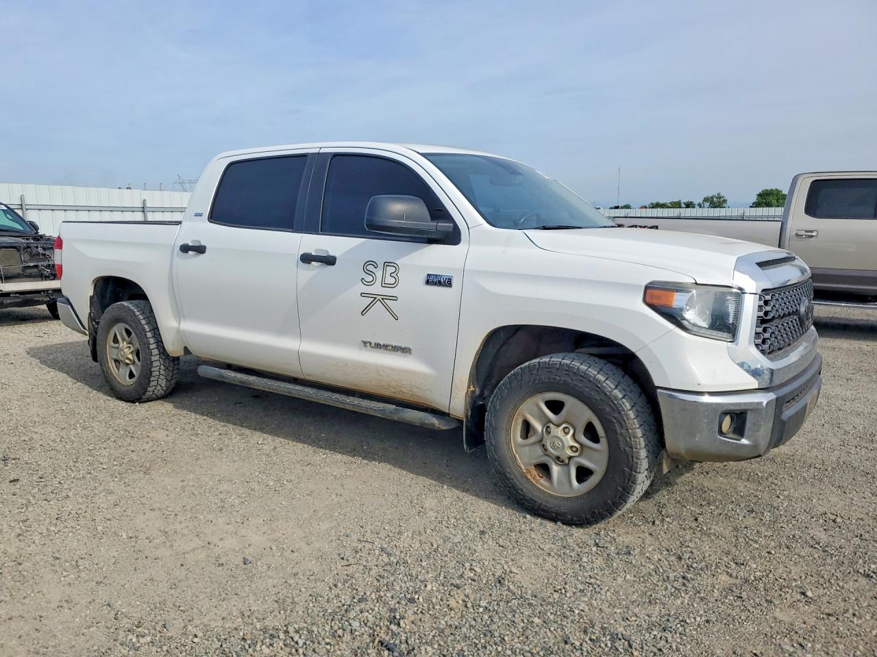 2020 TOYOTA Tundra VIN 5TFDY5F17LX915527 photo 4