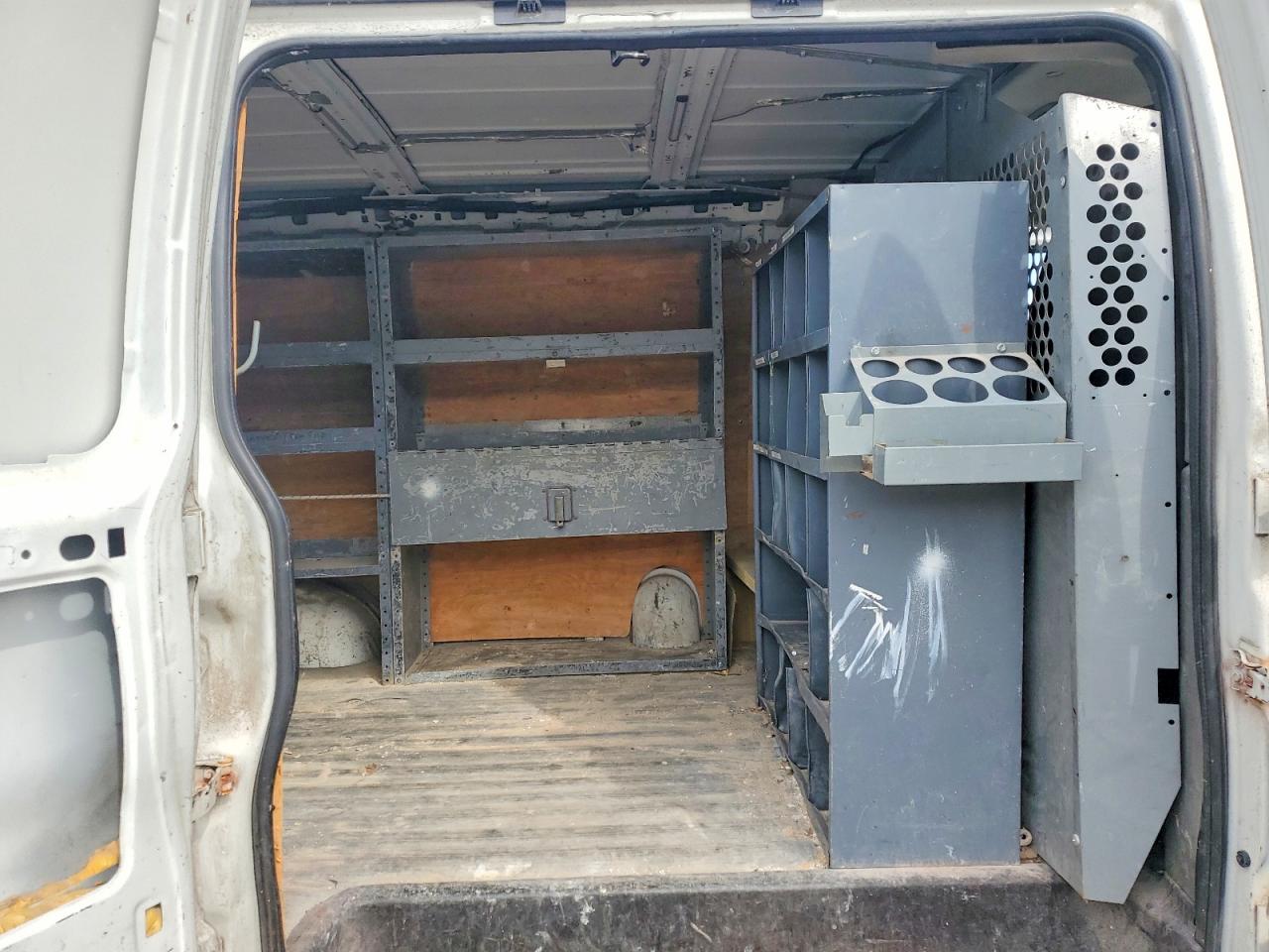 2010 CHEV Express VIN 1GCZGFDAXA1163985 photo 10