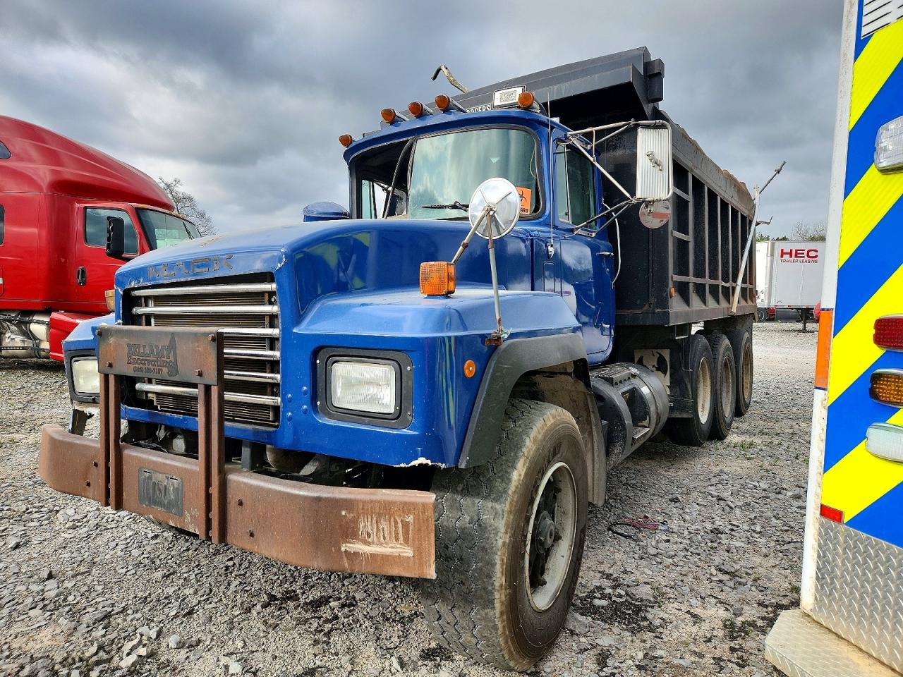 1998 MACK All other VIN 1M2P267C4WM036153 photo 2