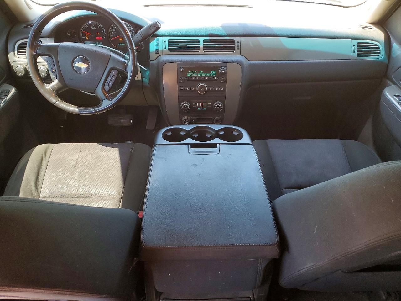 2010 CHEVROLET Suburban VIN 1GNUKHE31AR225576 photo 8