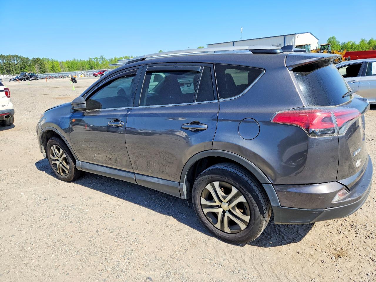 2016 Toyota Rav4 VIN 2T3BFREV7GW528205 photo 2