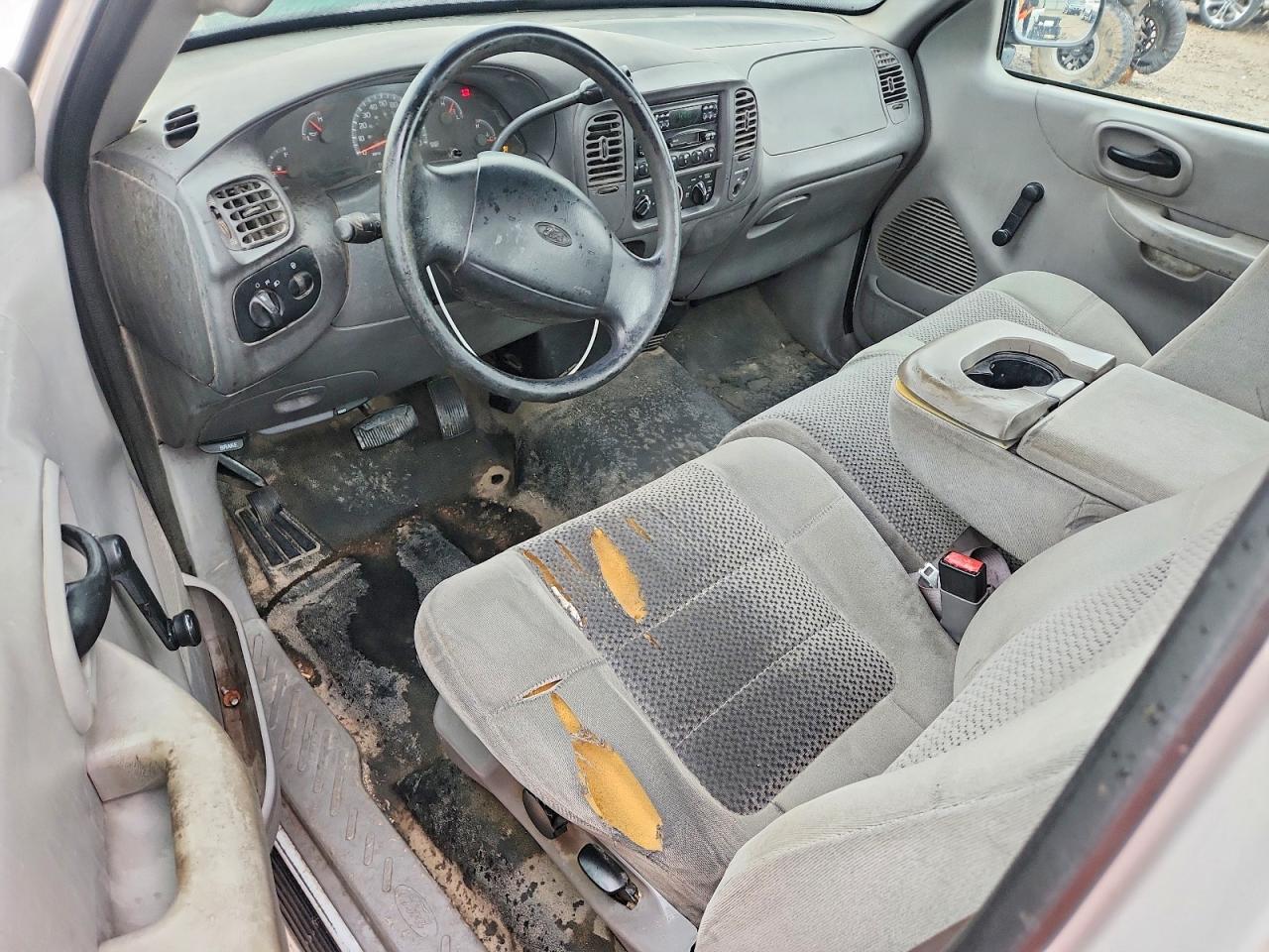 2001 Ford F150 VIN 1FTPF17M01KB25596 photo 8