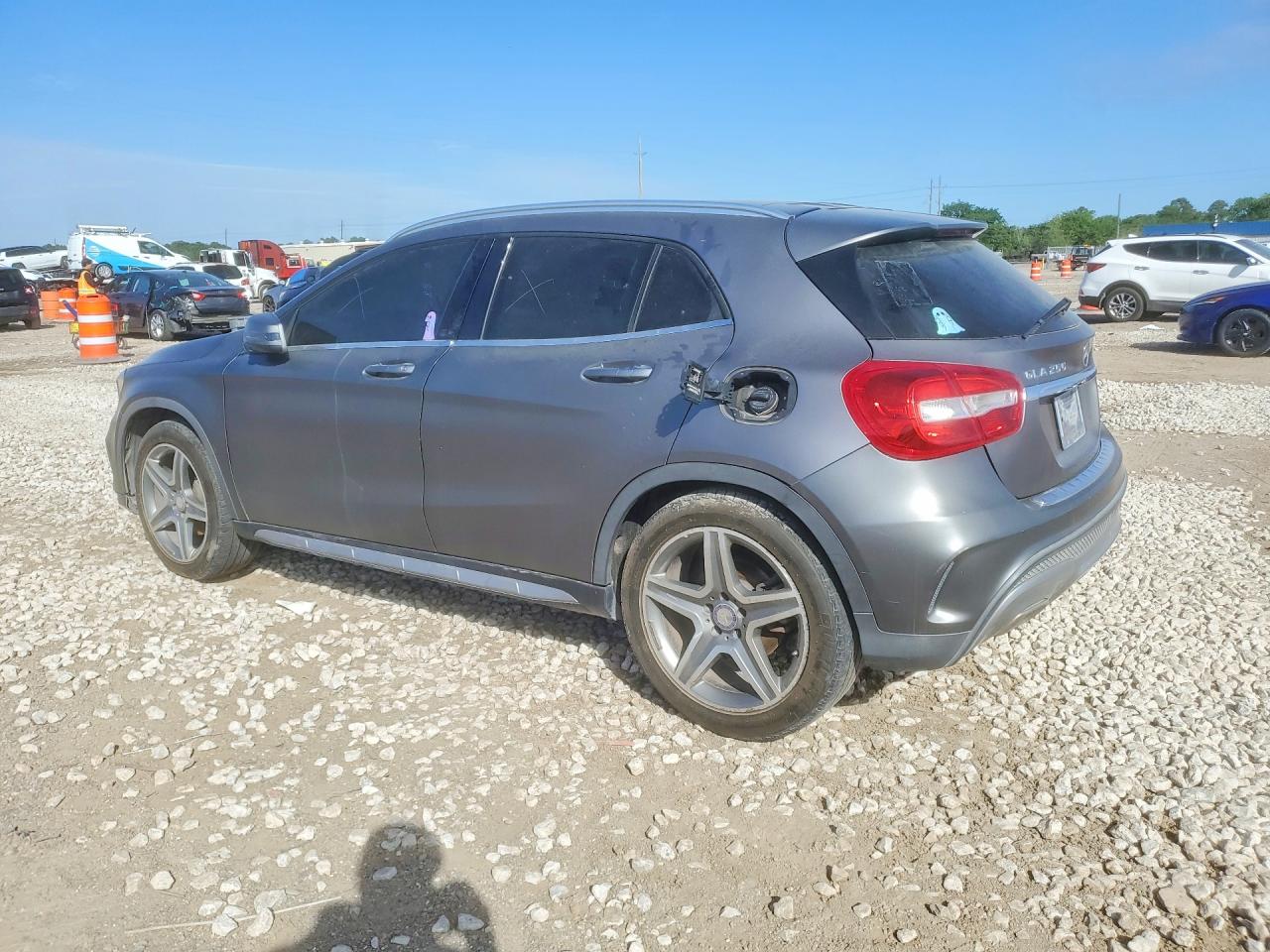 2015 MERCEDES-BENZ Gla-class VIN WDCTG4GB7FJ170747 photo 2