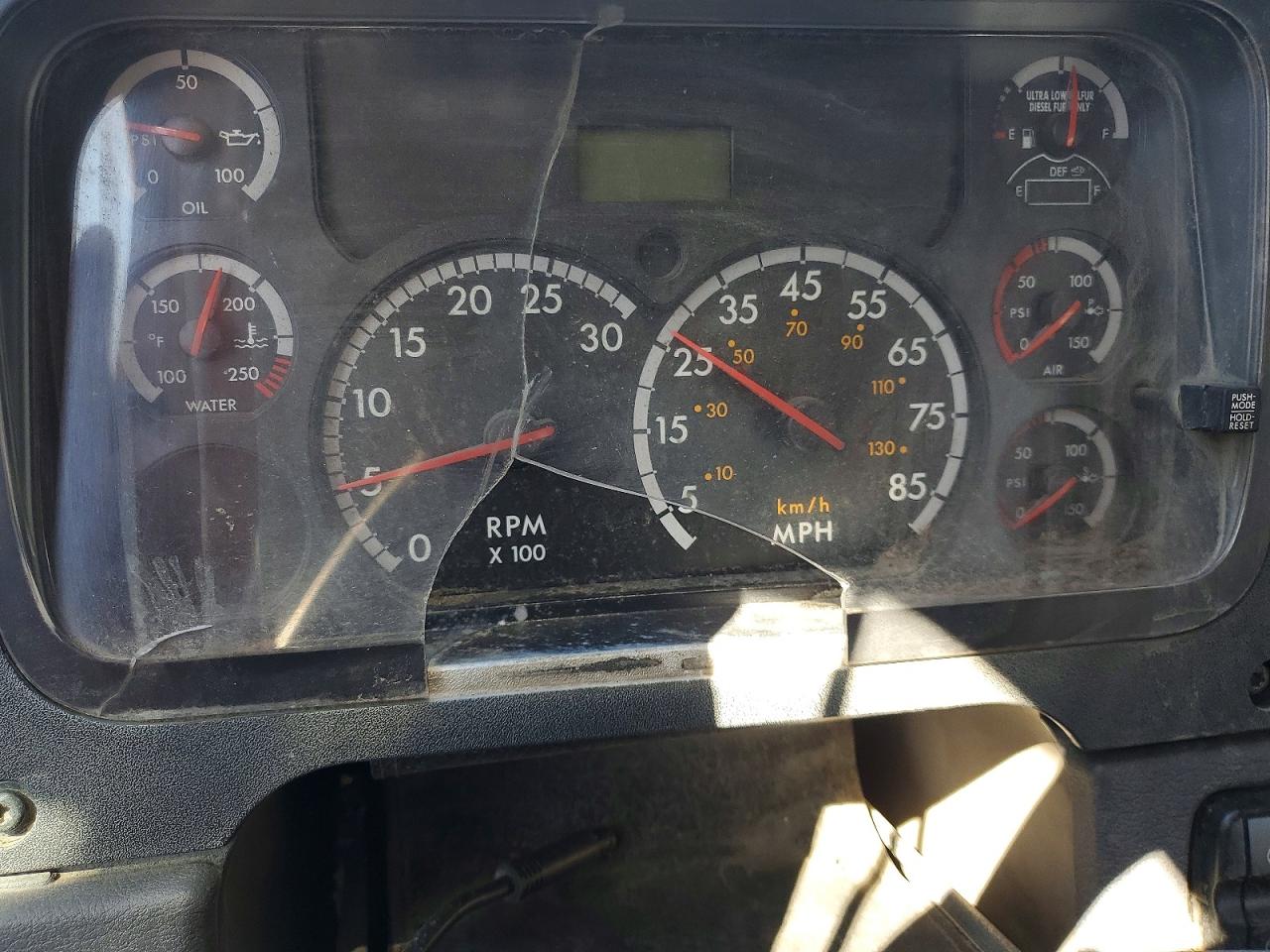 2011 FREIGHTLINER All other VIN 1FUJGEDV6BSAX7106 photo 8