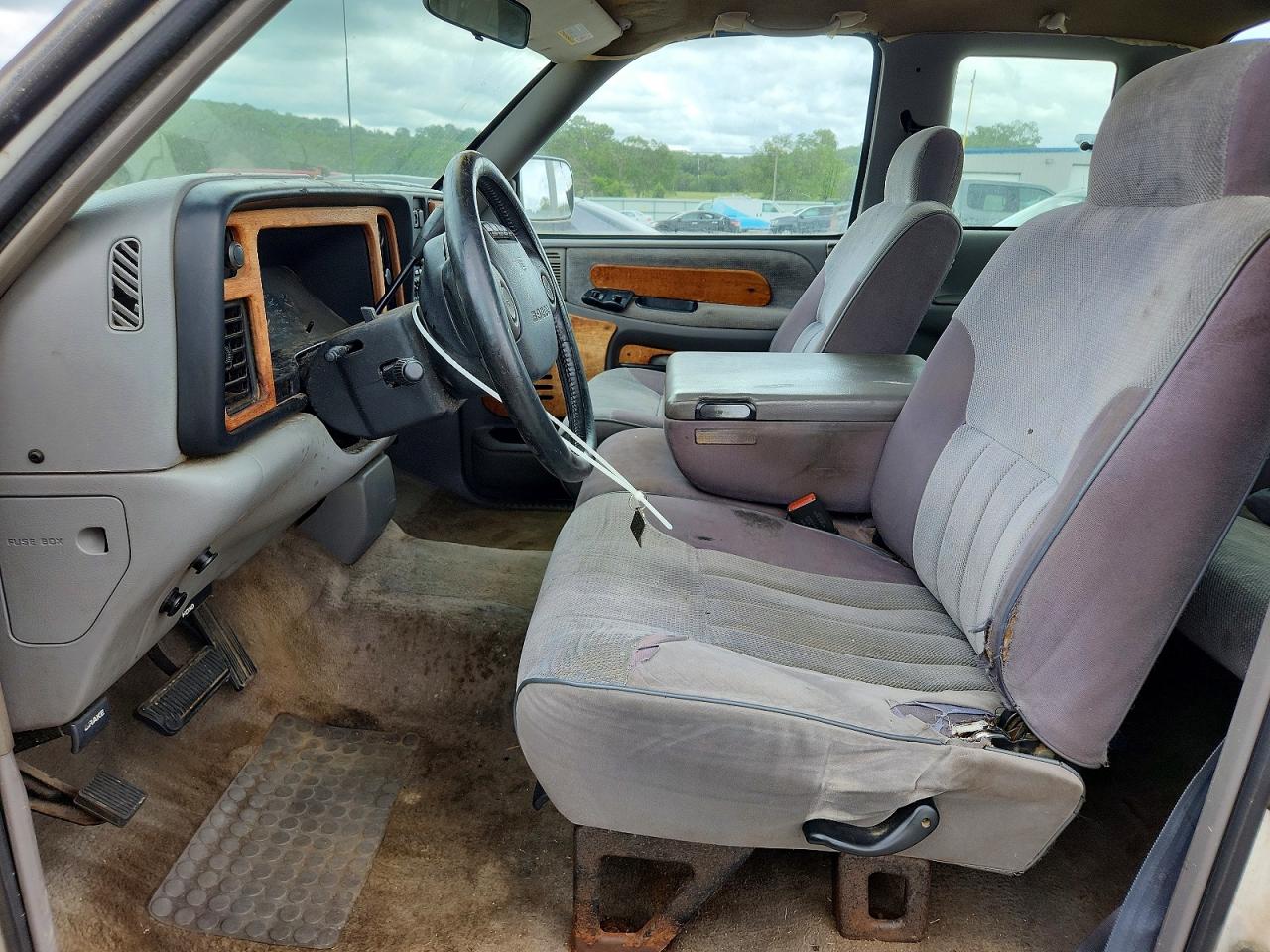 1996 Dodge Ram 2500 VIN 3B7KC23Z8TM144449 photo 7