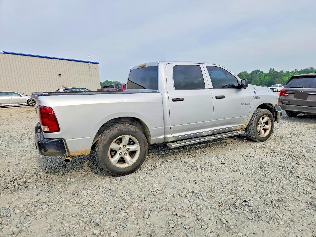 2009 Dodge Ram 1500 VIN 1D3HB13P79S809905 photo 3