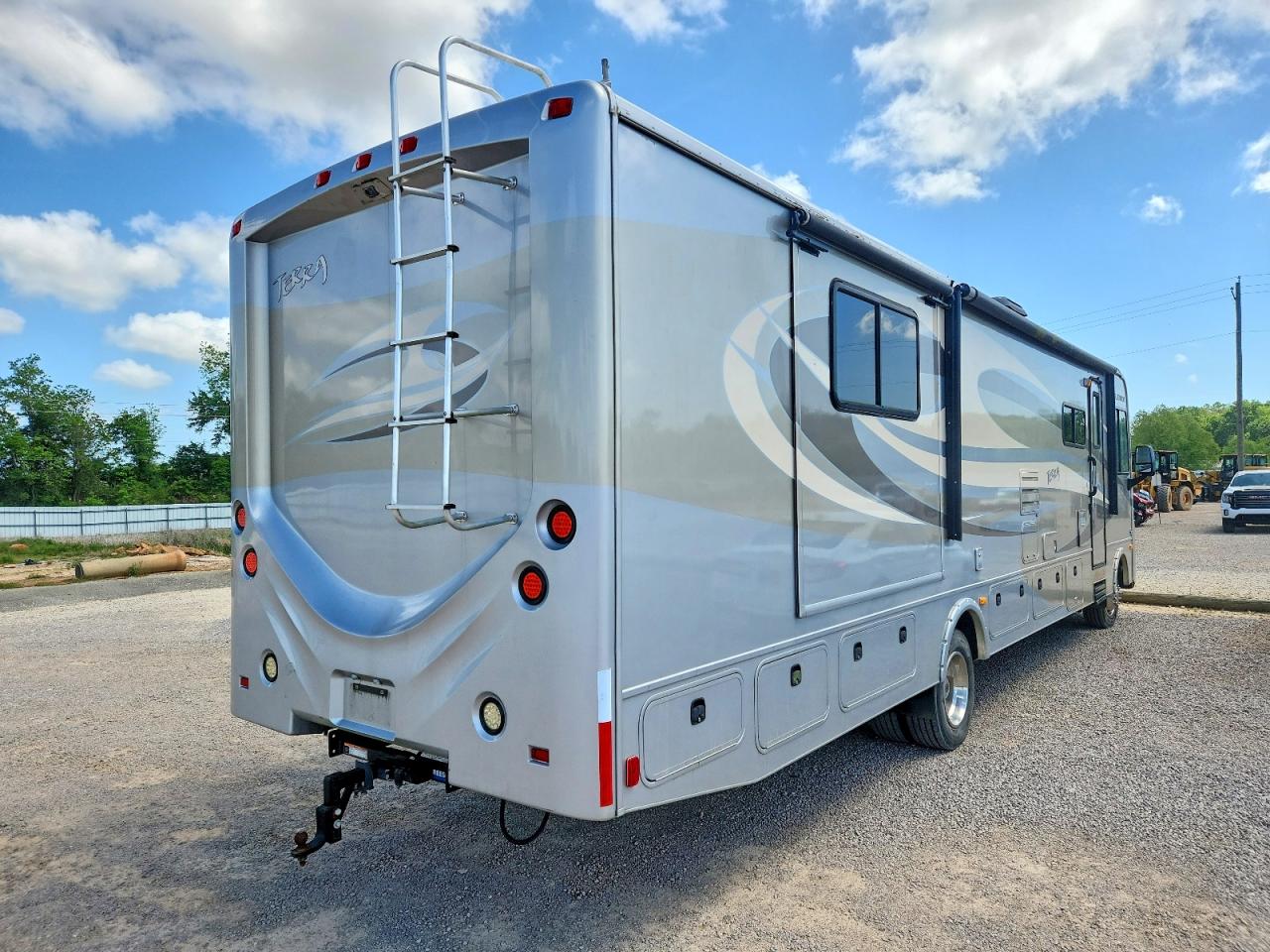 2013 FLEETWOOD F-ser othr VIN 1F66F5DY2D0A12973 photo 4