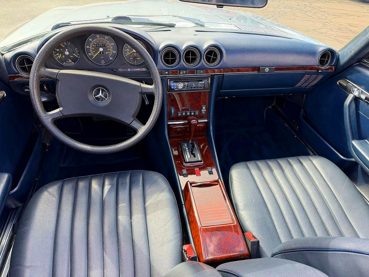 1982 Mercedes-Benz Sl-class VIN WDBBA45A5CB018645 photo 9