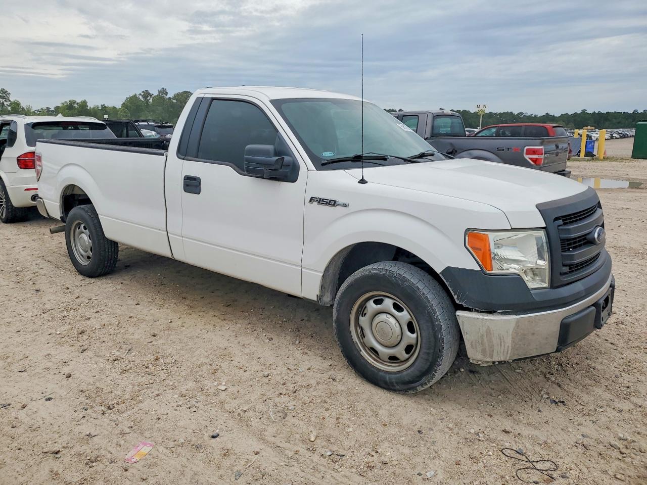 2014 Ford All models VIN 1FTMF1CM1EKD04924 photo 4