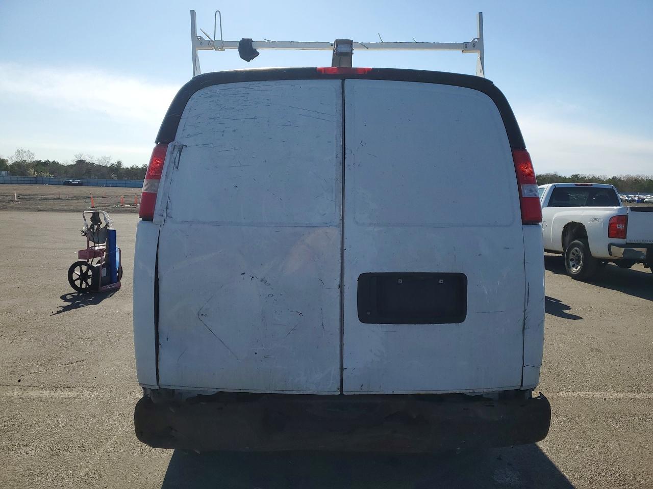 2012 GMC Savana VIN 1GTW7FCA4C1202772 photo 6