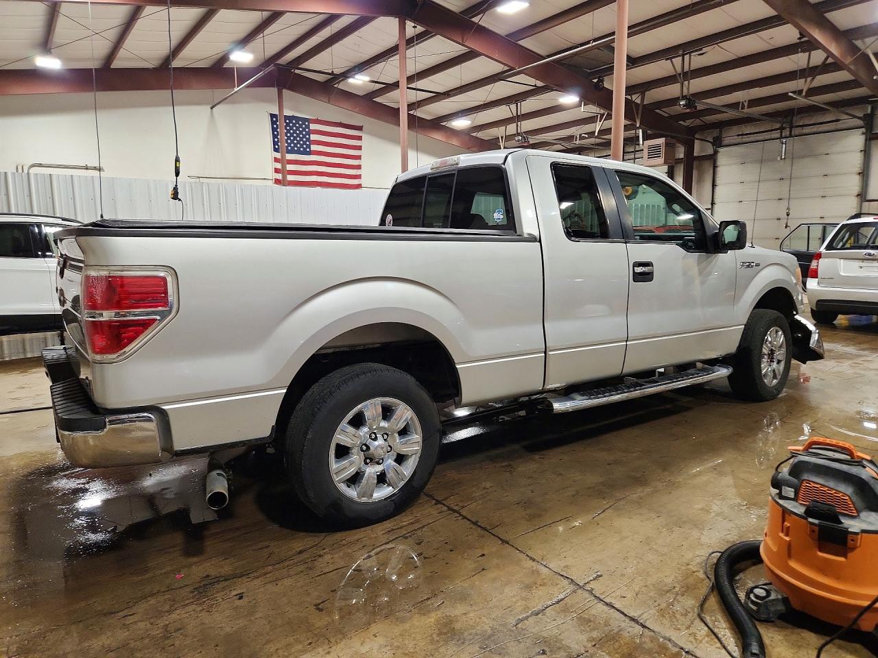2010 Ford F150 VIN 1FTFX1EV7AFC33145 photo 3