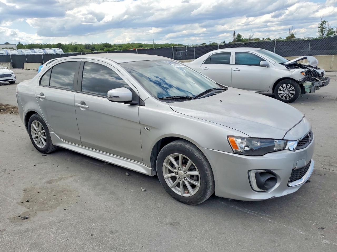 2016 Mitsubishi Lancer VIN JA32U2FU8GU001420 photo 4