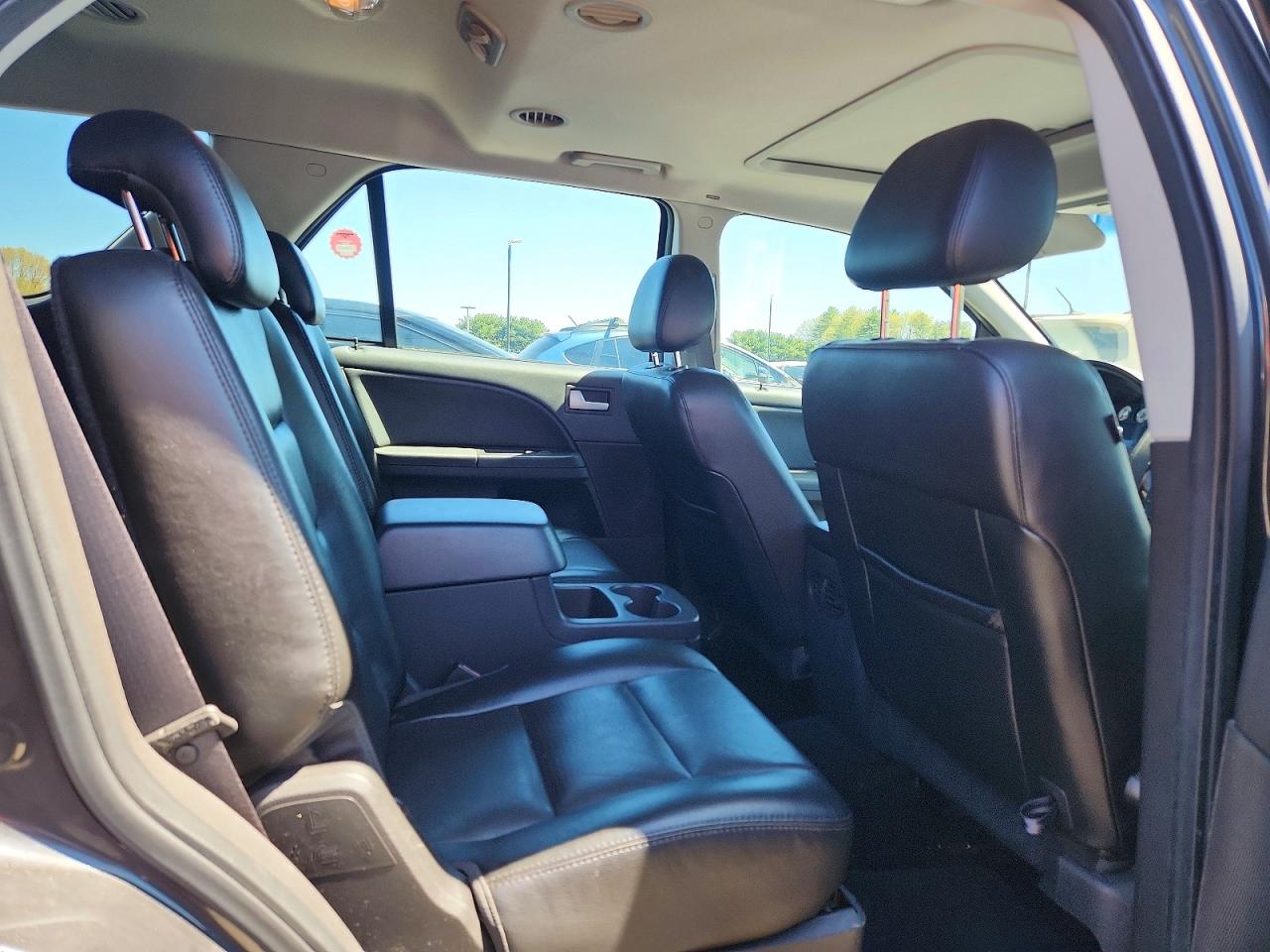 2007 Ford Freestyle VIN 1FMDK06117GA23411 photo 11