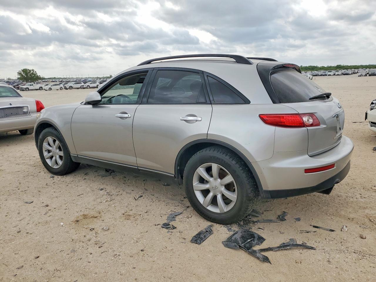 2005 Infiniti Fx35 base VIN JNRAS08W55X220773 photo 2