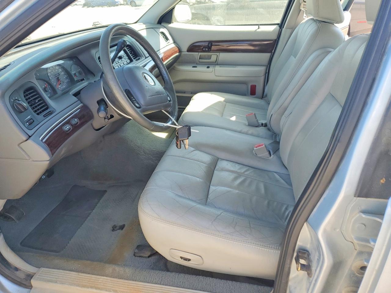 2004 Mercury Grmarquis VIN 2MEFM75W14X609415 photo 7