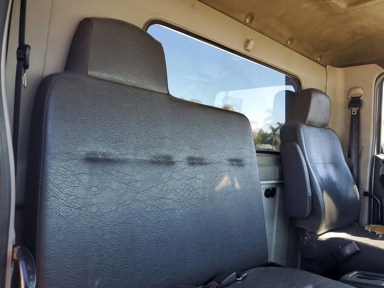 2011 HINO All other VIN 5PVNJ8JN0B4S50605 photo 10