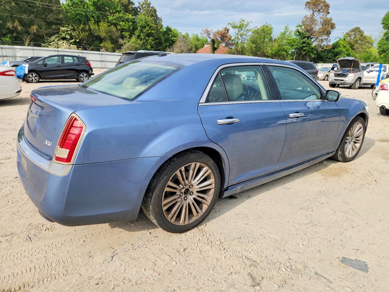 2011 CHRYSLER 300 VIN 2C3CA5CG9BH596101 photo 3
