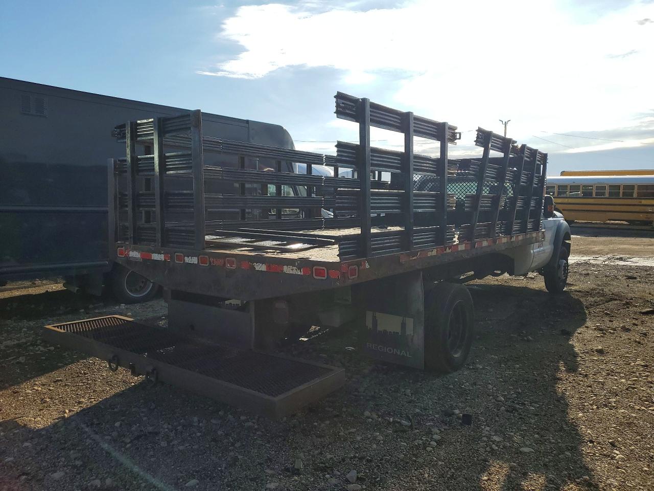 2015 Ford F450 VIN 1FDTF4GY4FEA53323 photo 3