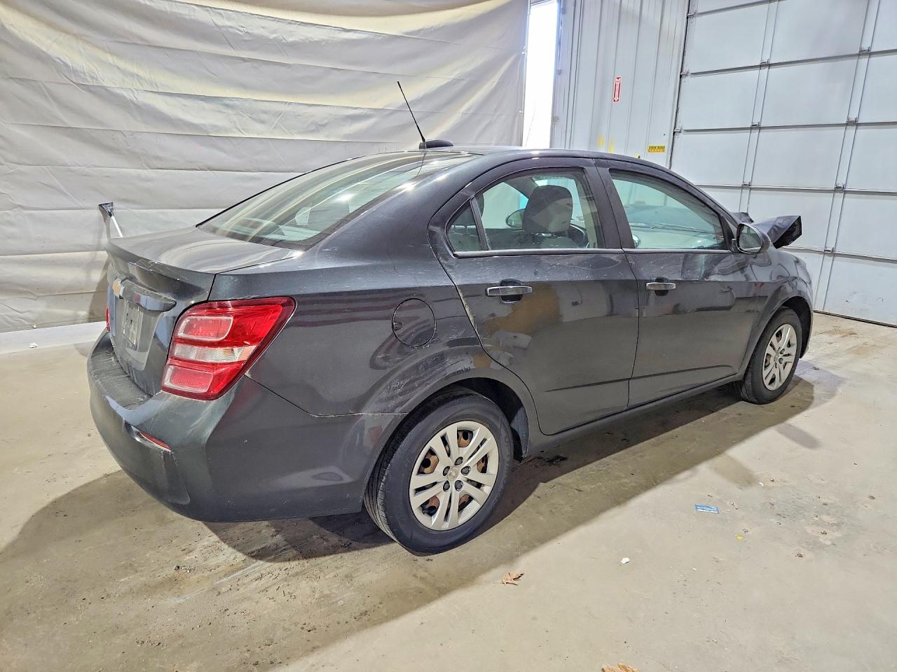 2020 Chevrolet SONIC VIN 1G1JB5SB9L4137440 photo 3