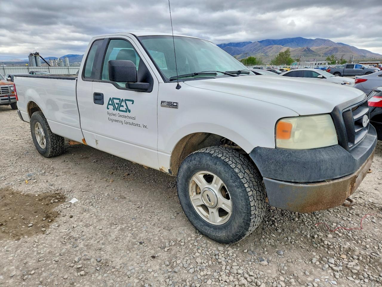 2007 Ford F150 VIN 1FTRF14W37KC38112 photo 4