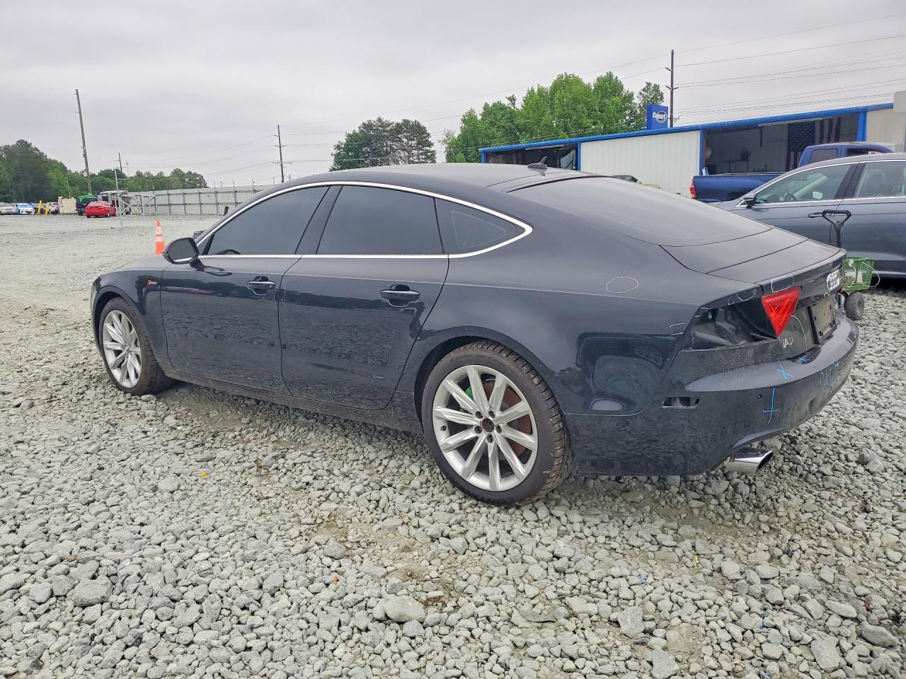 2013 Audi A7 VIN WAUYGAFC5DN082674 photo 2