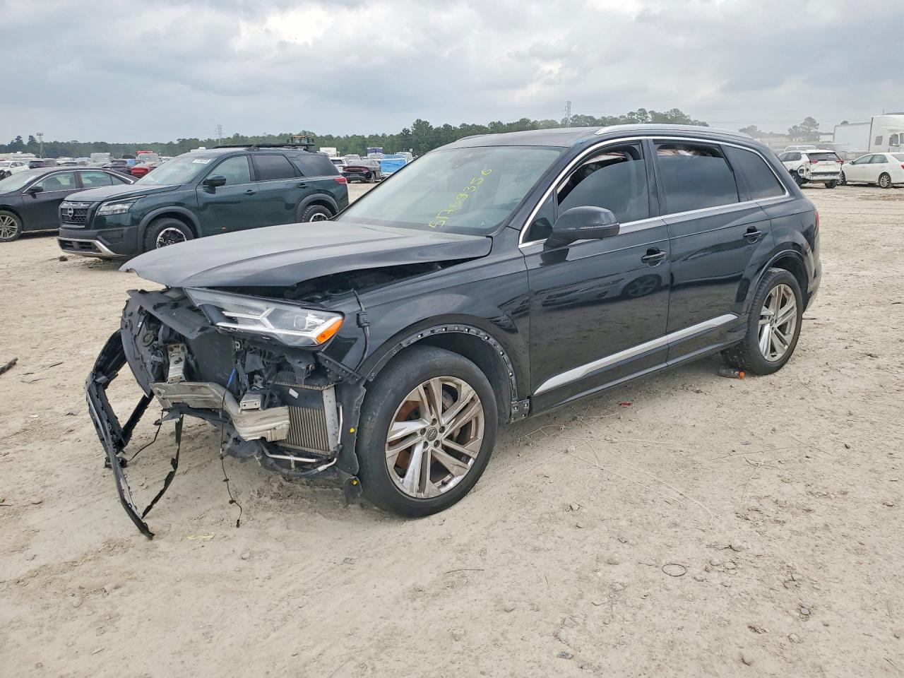 2020 Audi Q7 VIN WA1LXAF79LD002663 photo 1