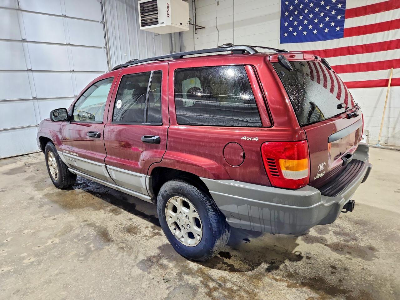2000 JEEP Cherokee VIN 1J4GW48N9YC318367 photo 2